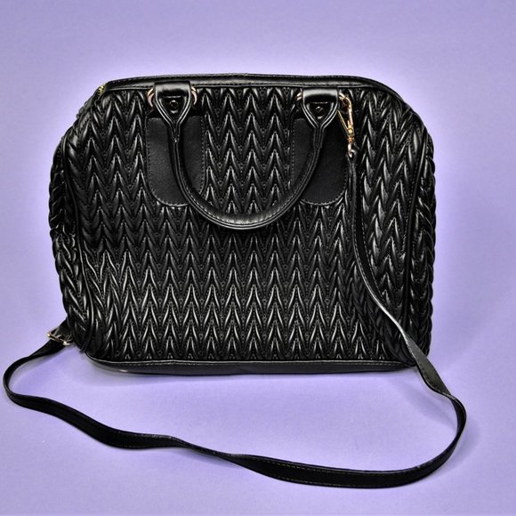 NWT! Austin & York Quilted Black Vegan Leather Crossbody Bag - Picture 2 of 8